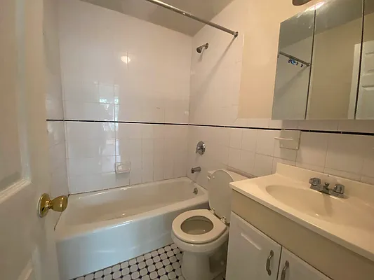 Rented by Oxford Property Group | media 15