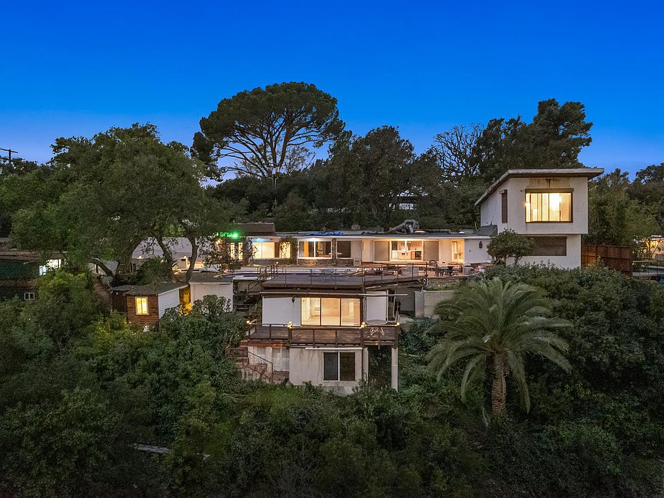 1st image of 7845 Torreyson Dr