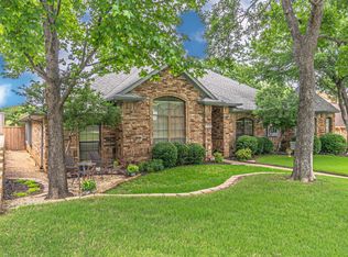 3305 Thornbird Ln, Arlington, TX 76001