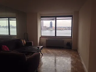 Rented by Vipler Realty