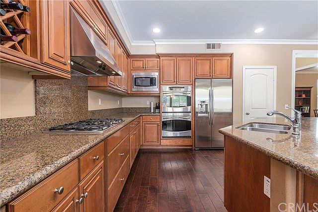 1st image of 40377 Amesbury Ln