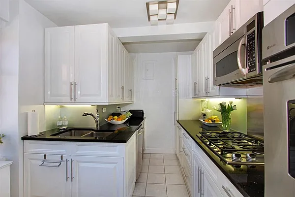 Sold by Corcoran | media 24