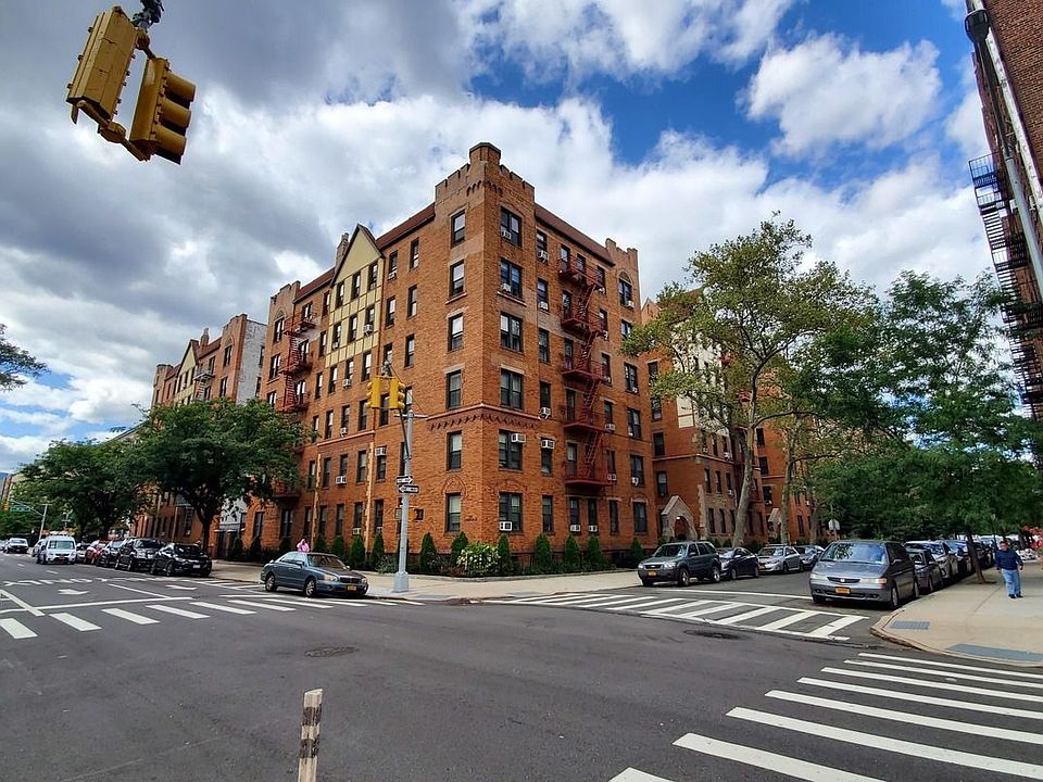1st image of 4142 42nd St APT 6H