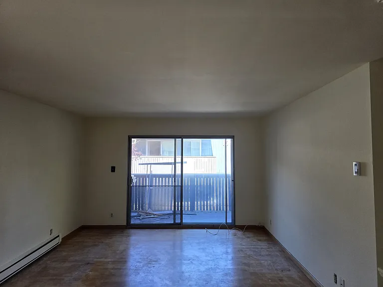 844 Adams St — Photo 7