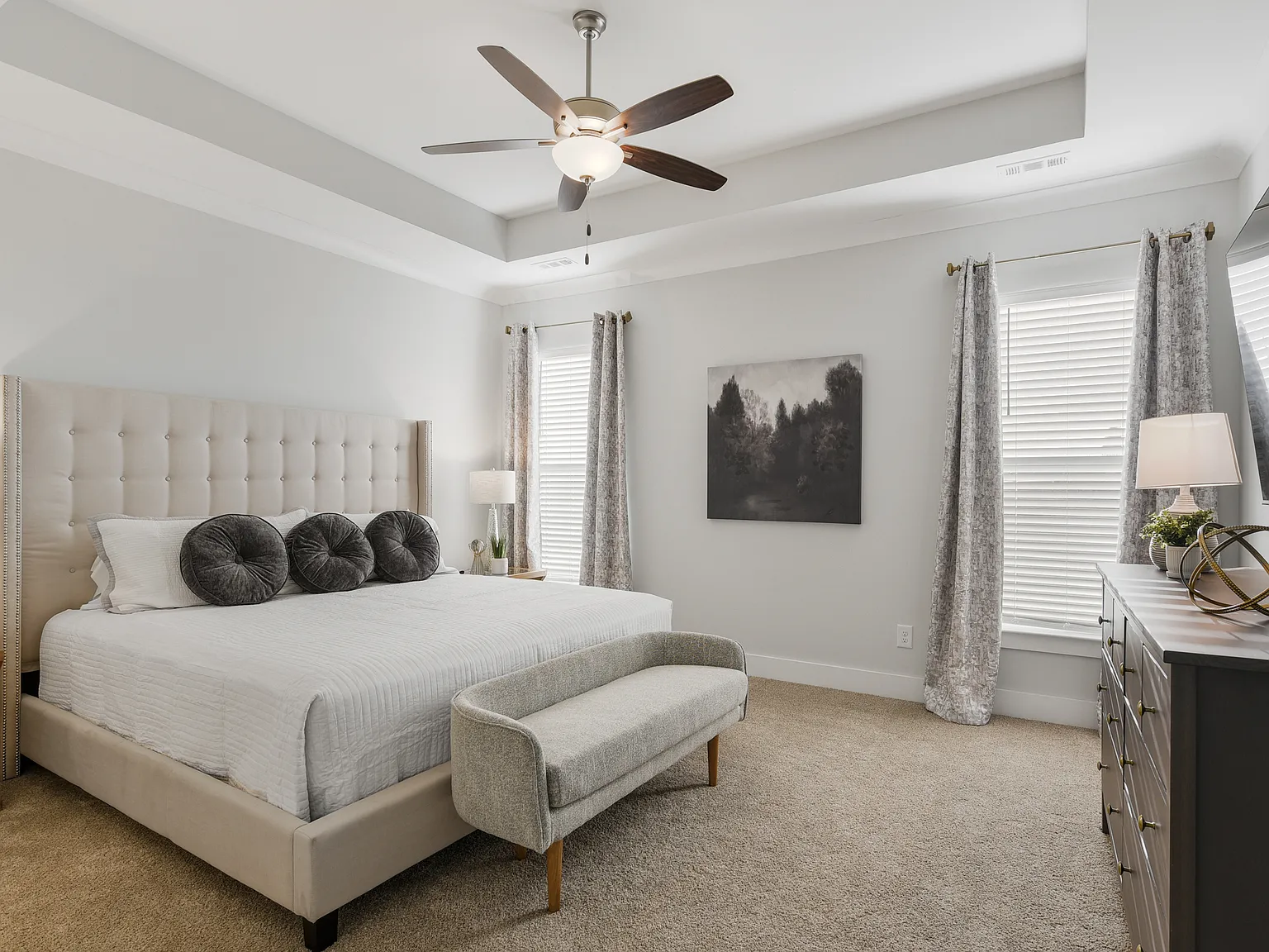 3 bed, $4,172 — Photo 4
