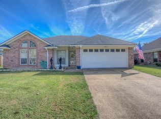4911 General Ashley Dr, Bossier City, LA 71112