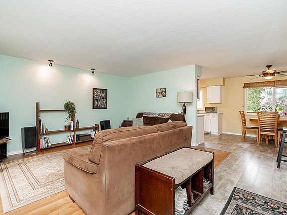 4th image of 49163 Bell Acres Rd