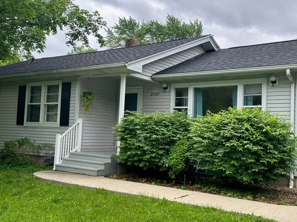 2707 E Main St, Urbana, IL 61802