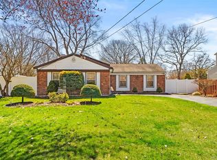 20 Beacon Street, Shirley, NY 11967
