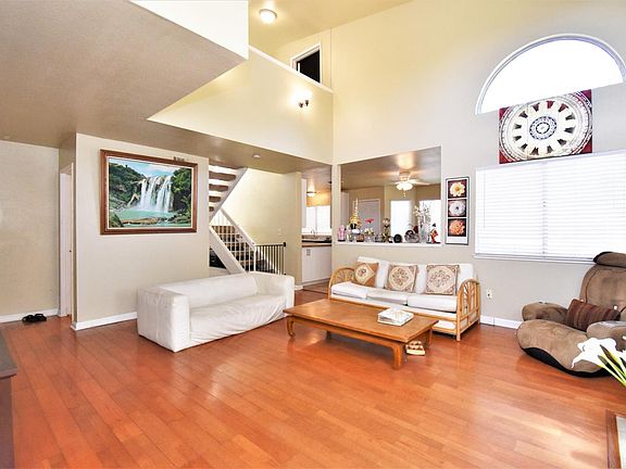 4th image of 4849 Camino Royale Dr