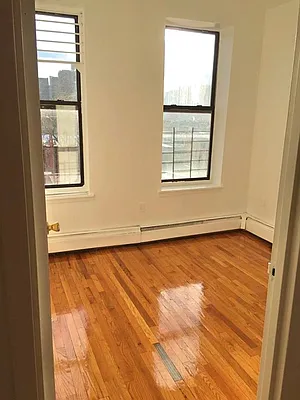 Rented by RC REAL ESTATE OF NEW YORK | media 33