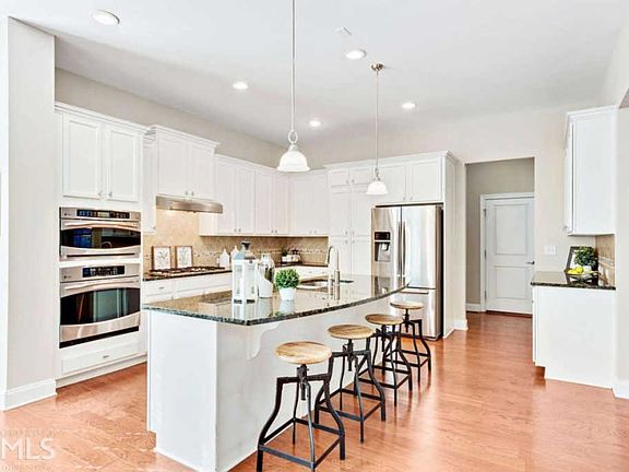 4th image of 2592 Walden Estates Dr #2592
