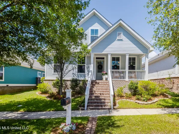 13056 Holly Springs Ave, Biloxi, MS 39532