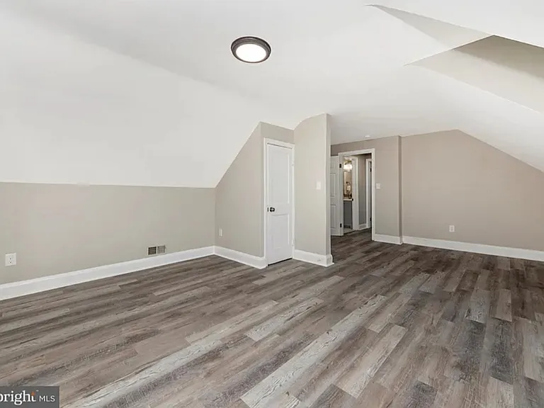 1914 Midland Rd #2 — Photo 1