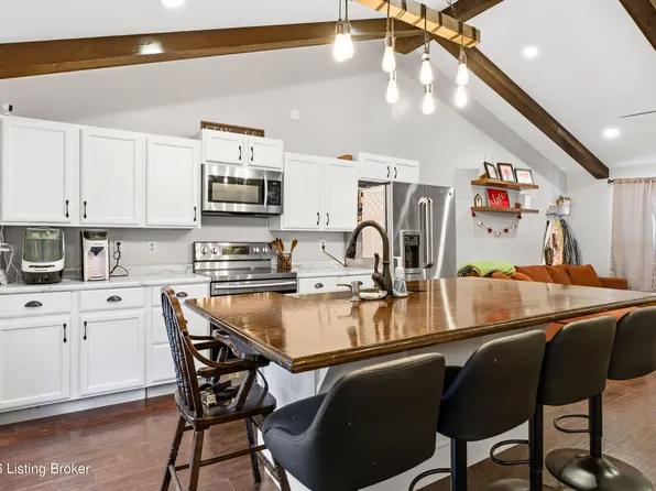 808 Tin Dor Way, Fairdale, KY 40118