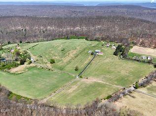 19 Reisenweaver Ln, Sugarloaf, PA 18249