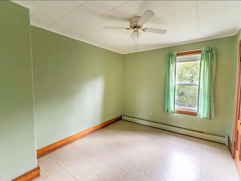 8 Linwood St — Photo 8