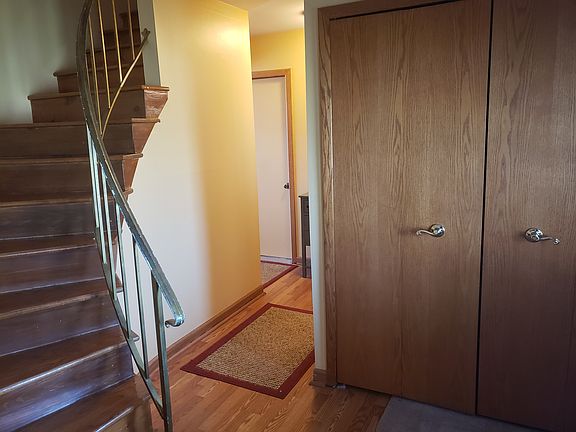 5th image of 6002 Willow Creek Dr