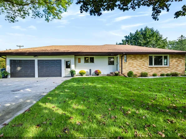 8114 Geenan St, Kaukauna, WI 54130