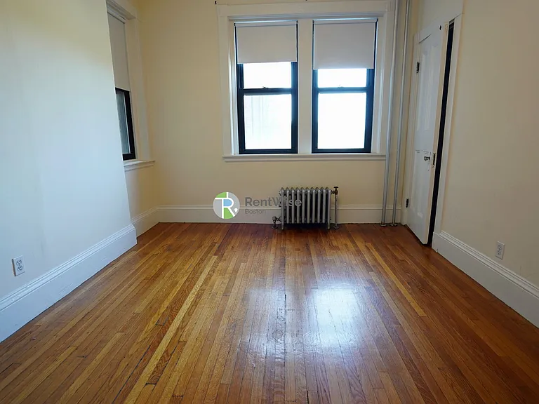 504 Beacon St #36 — Photo 9