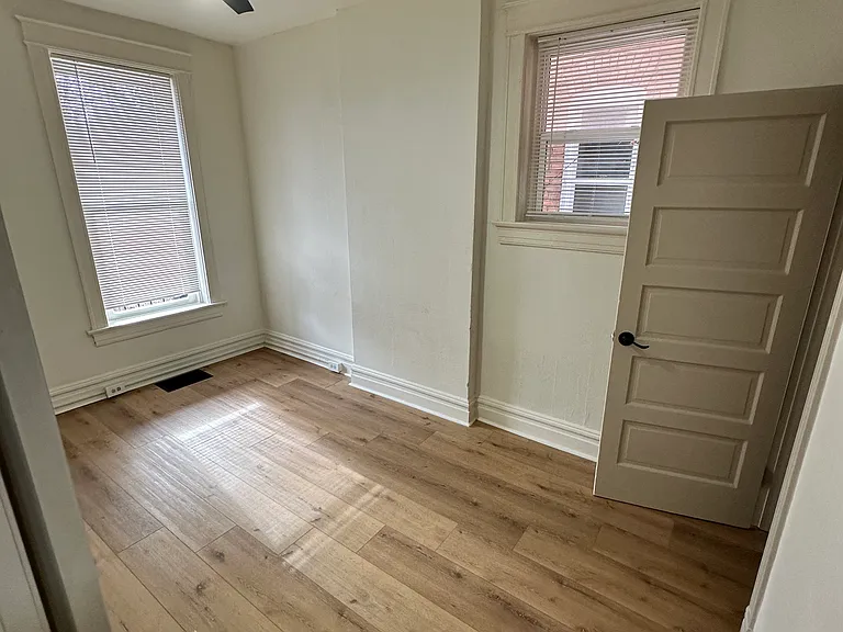 3148 Miami St #1F — Photo 16