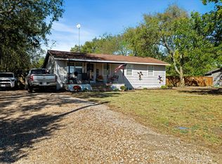 1325 Pilot Grove Rd, Whitewright, TX 75491
