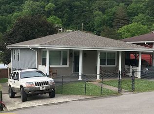 86 Glider Ave, Hazard, KY 41701