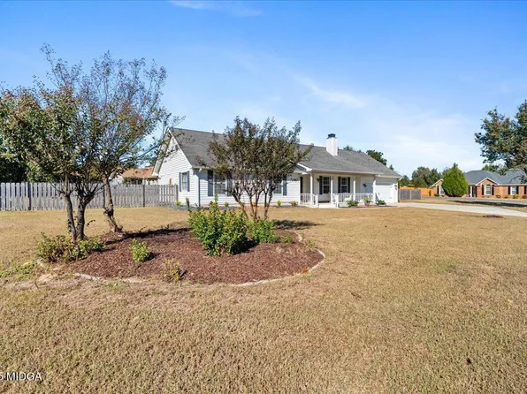 500 Greenview Ct, Bonaire, GA 31005