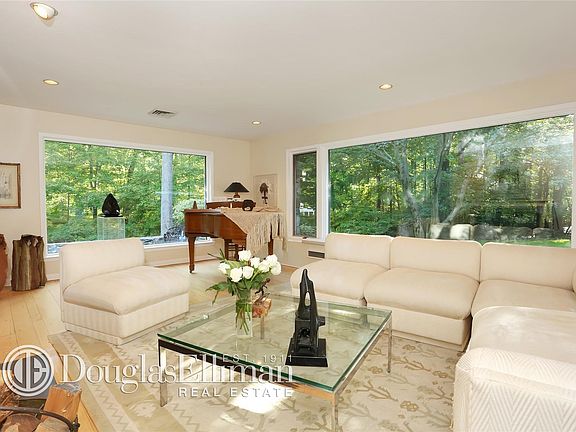 5th image of 3 Sycamore Ln