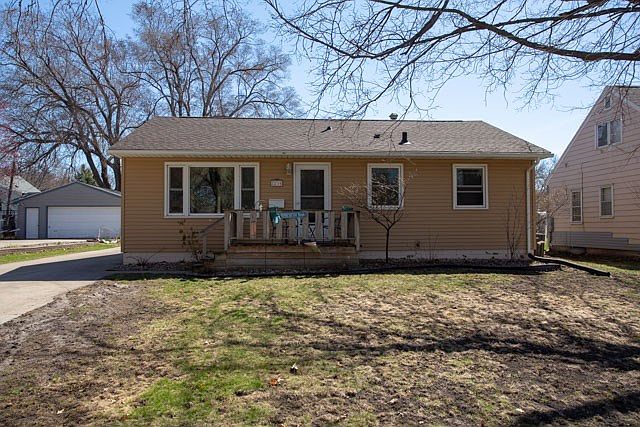 1st image of 2216 Russell Dr