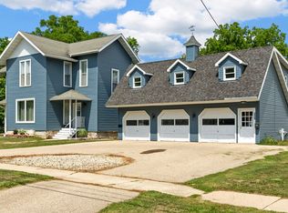 223-225 229th, Lake Mills, WI 53551