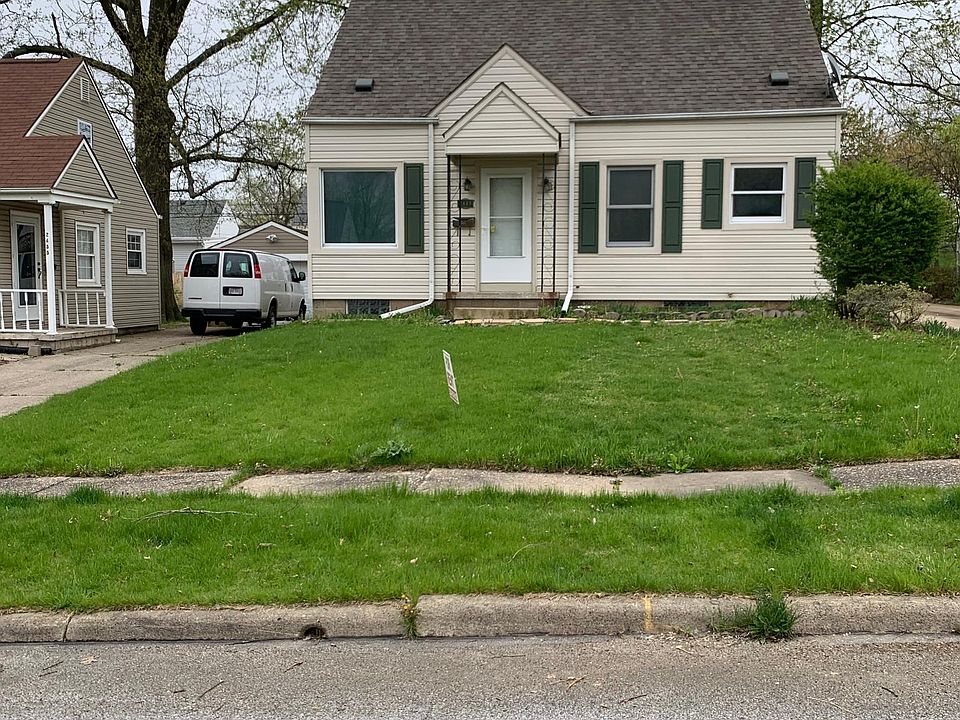 1st image of 2449 25th St