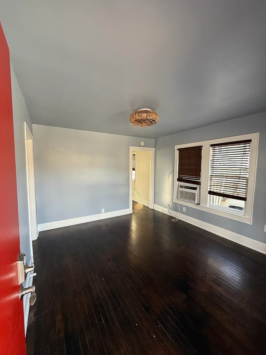 Building Photo - 704 Boland St