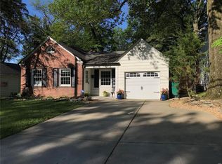 1403 Grant Rd, Saint Louis, MO 63119