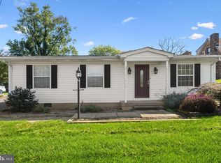 111 Moser Rd, Warrenton, VA 20186