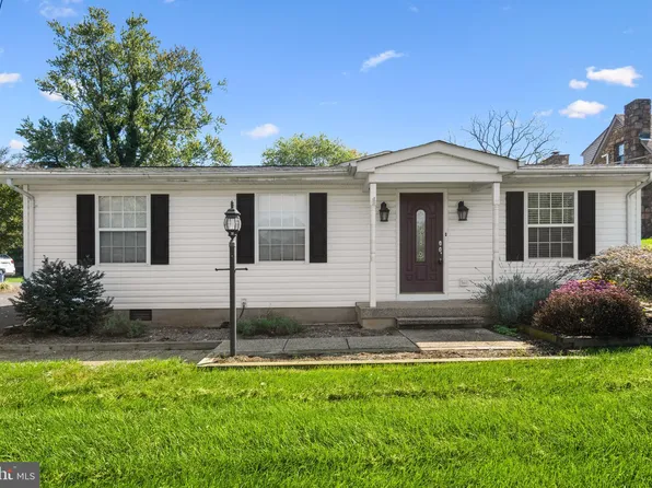 111 Moser Rd, Warrenton, VA 20186