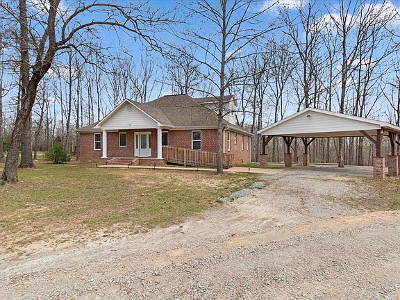 4th image of 732 Tiger Bennett Rd