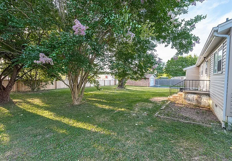 4607 Beverly Kay Dr — Photo 21
