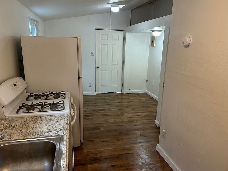 1st image of 104 Wayne St APT 6A