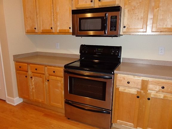 4th image of 2719 Annapolis Ct