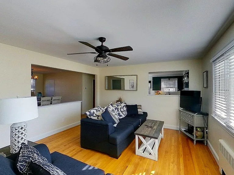 9 Hillside Ave — Photo 4