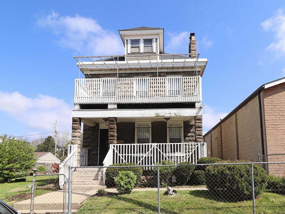 1st image of 584 W 2nd Ave