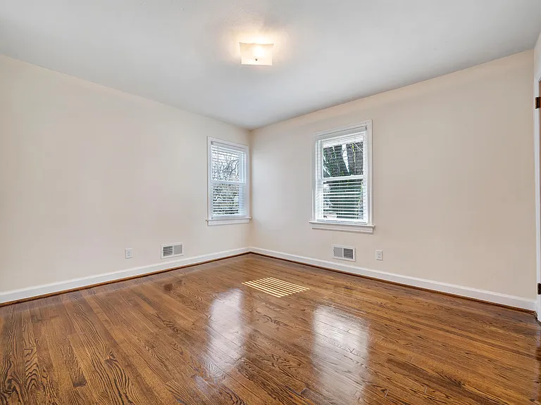 4310 Tyree Rd NW — Photo 12