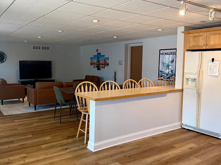 1515 N Van Buren St #403 — Photo 24