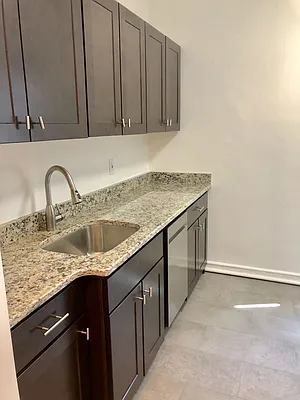 Rented by Silverstreet RE LLC | media 9