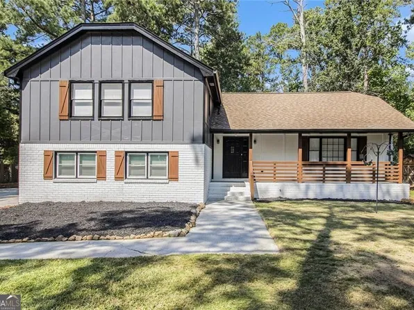 2180 E Chester Cir SE, Conyers, GA 30013