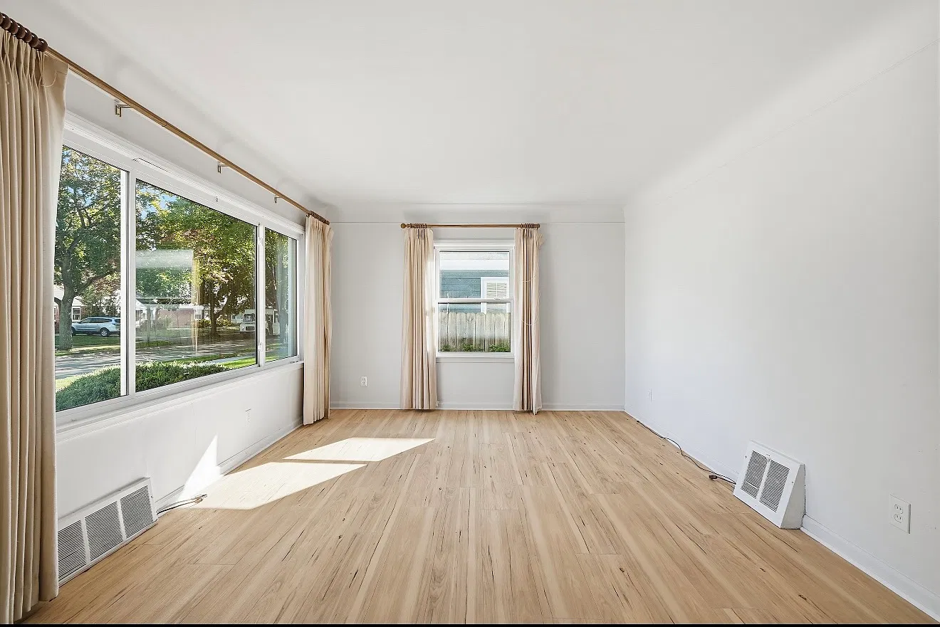 3 bed, 1087 sqft, $1,795 — Photo 4