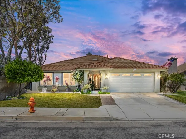 7960 Valencia Ct, Highland, CA 92346