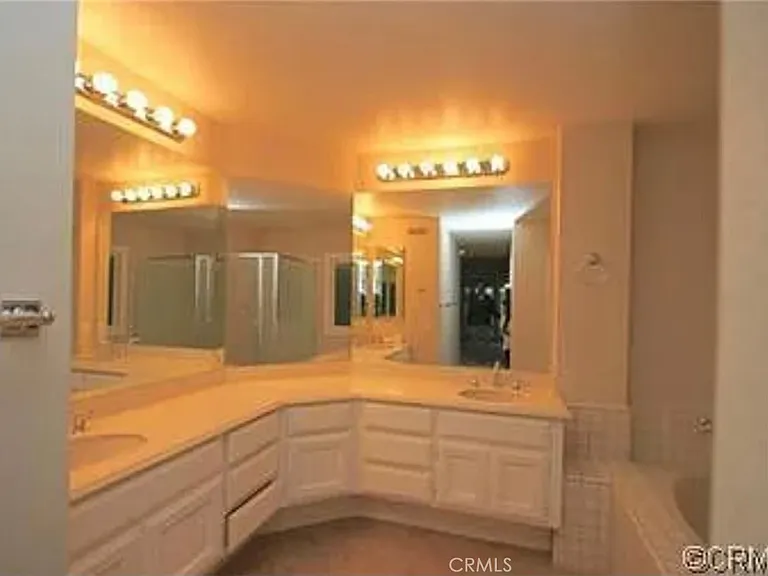23942 Dory Dr — Photo 6