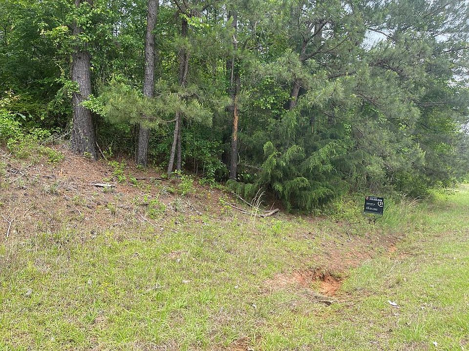 2nd image of 3117 State Highway 195 N